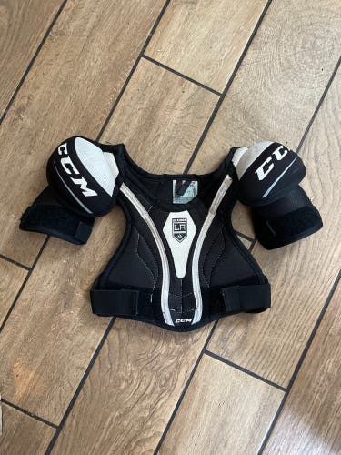 Medium Youth CCM LTP Shoulder Pads (Used)