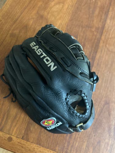 Easton RH Pitcher's Black Magic Series Baseball Glove 12" (Used)