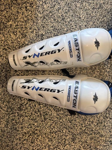 Senior Easton Synergy EQ20 15" Shin Pads (Used)