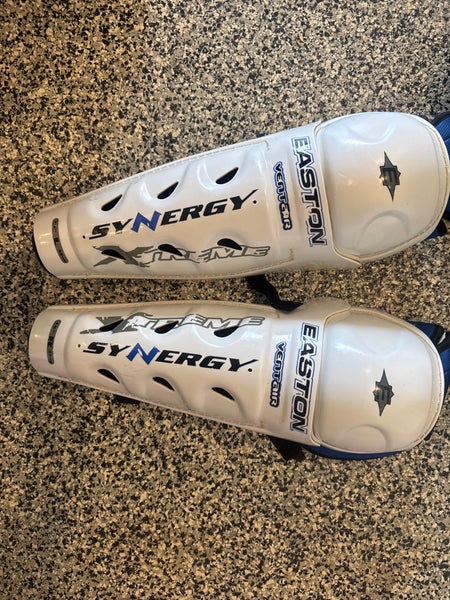 Senior Easton Synergy EQ20 15" Shin Pads (Used)