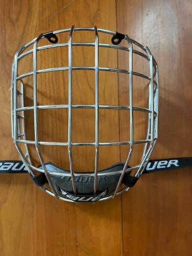 Bauer Chrome Facemask Small