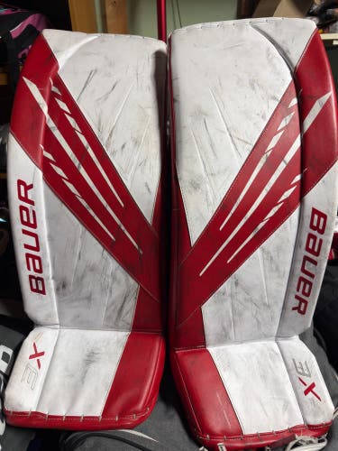 Medium Bauer Vapor 3X Goalie Leg Pads (Used)