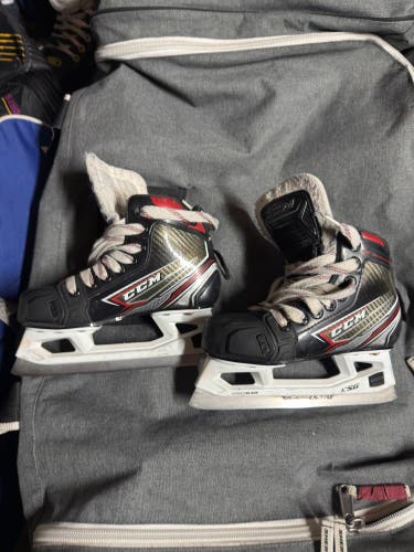 2019 CCM JetSpeed FT460 Hockey Goalie Skates Regular Width Size 1 (Used)