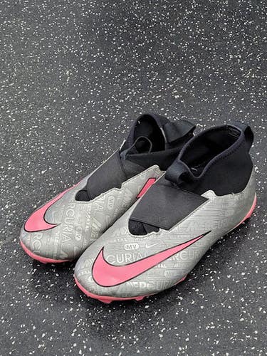 Used Nike Soccer Cleats Grey Junior 04 11849-S000039607