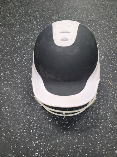 Used RIP-IT VISION PRO Batting Helmet w/Mask Black And White M/L 11849-S000039659
