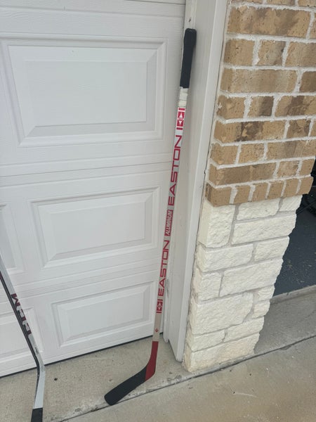 Senior Easton SH4500 Aluminum Shaft Right Handed Hockey Stick 100 Flex (Used)