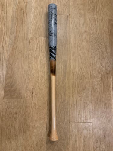2025 Marucci LINDY12 Maple Bat (-3) 28 oz 31" (Used)