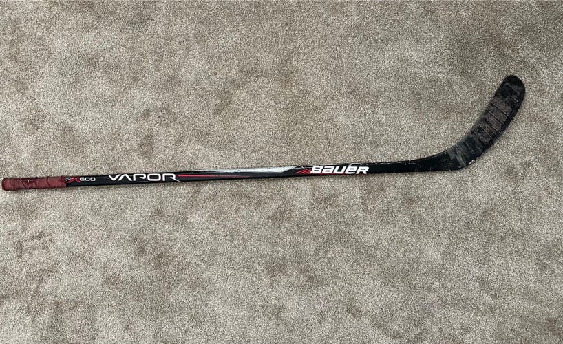 Junior Bauer Vapor X600 Right Handed Hockey Stick 45 Flex