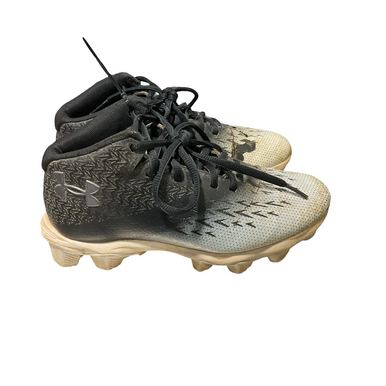 Used Under Armour BLK/WHT BASEBALL BB/SB Cleats White Junior 01.5 11834-S000050719