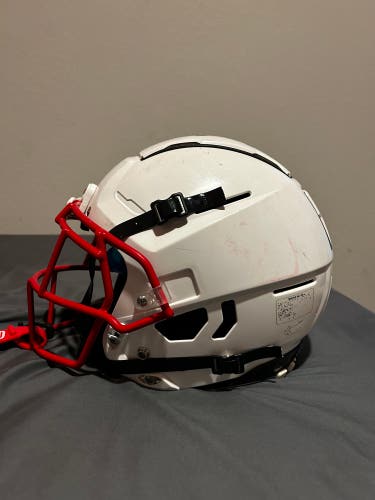 Adult Large Schutt F7 Helmet (Used)