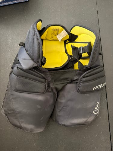 Junior XL Warrior Ritual X3 E+ Hockey Goalie Pants (Used)