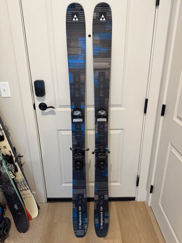 Used Fischer Nightstick 104 Skis 180cm with Fischer Attack Bindings