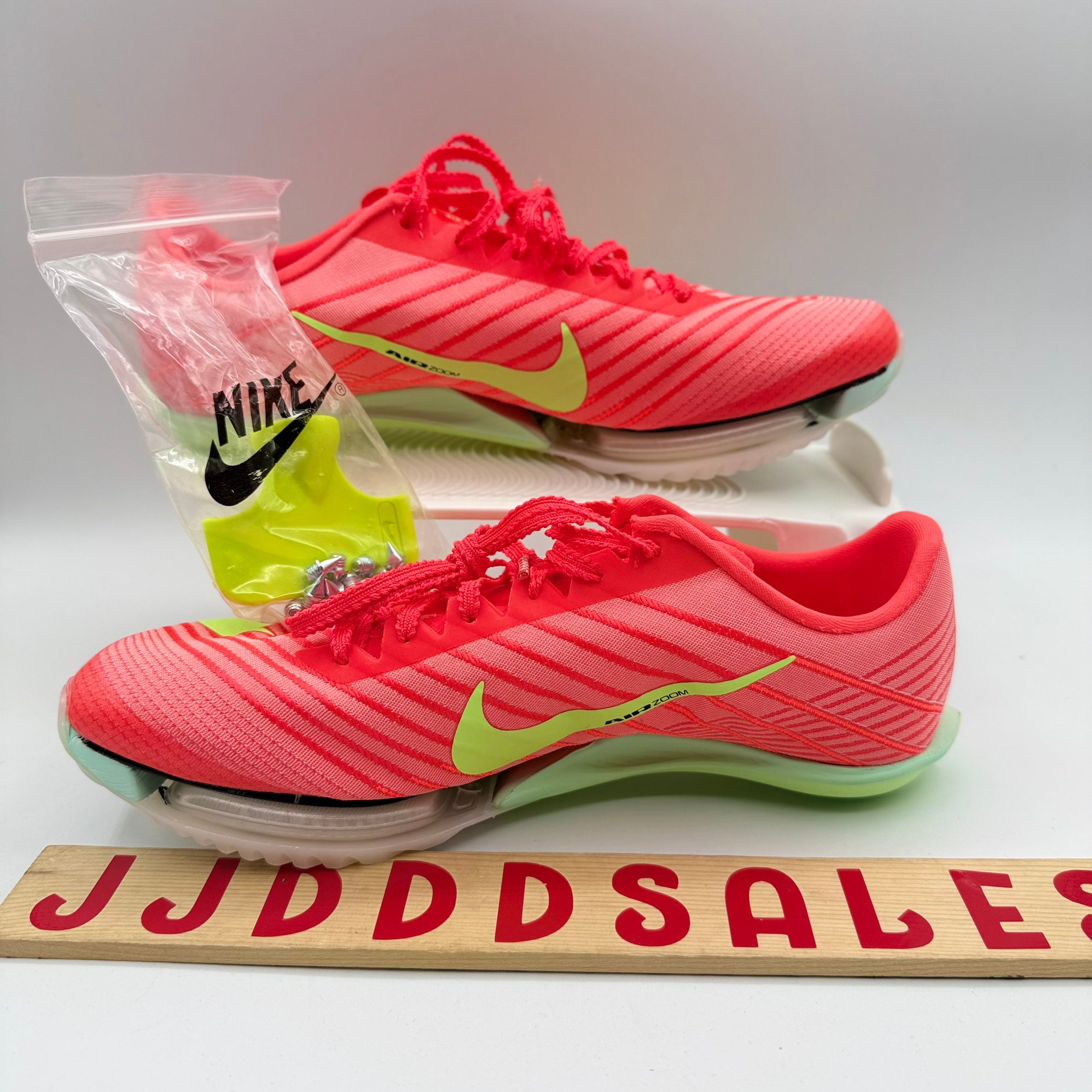 Nike Air Zoom Maxfly 2 Track Spikes FD8395-600 Crimson Men display picture 1