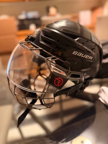 Medium Bauer Re-Akt 85 Helmet (New) with Convex hybrid mask and Fishbowl mask