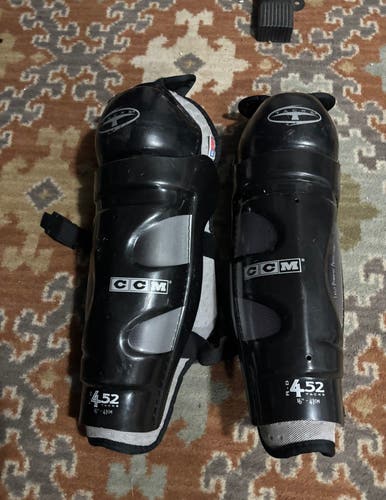 Senior CCM Tacks 4052 16" Shin Pads (Used)