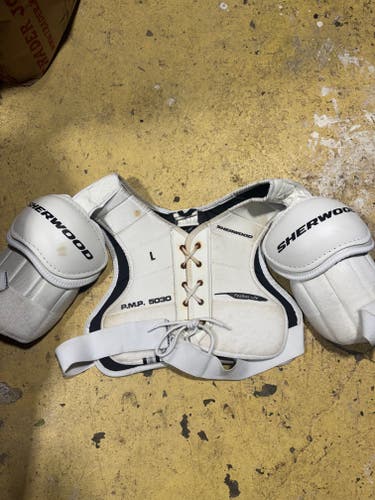 Large Senior Sher-Wood 5030 HOF Shoulder Pads (Used)