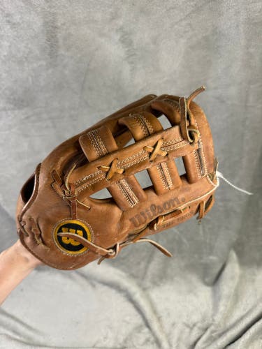 Brown Wilson MVP A2975 RH Outfield Baseball Glove 11.5" (Used)