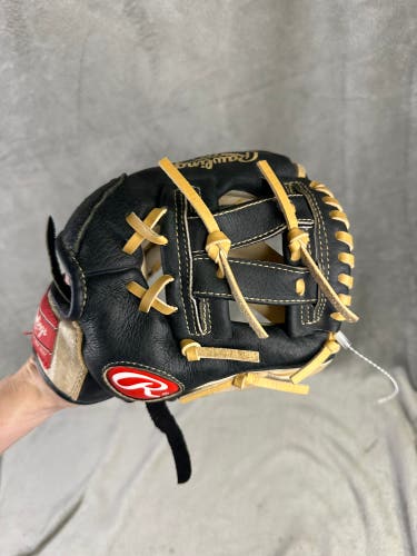 Black Rawlings Sure Catch RH Outfield Baseball Glove 10.5" (Used)