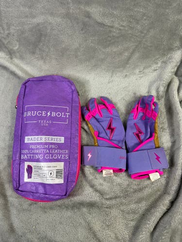 Green Small Bruce Bolt Batting Gloves (Used)