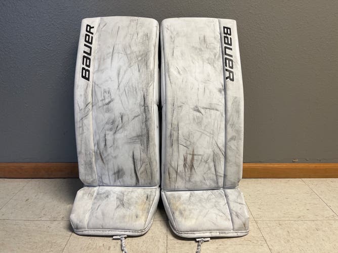 Senior Small (33+1) Bauer GSX Goalie Leg Pads (Used)