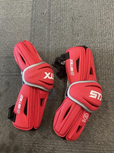Used STX STALLION HD Lacrosse Arm Pads/Guards Red MD 11614-S000236372