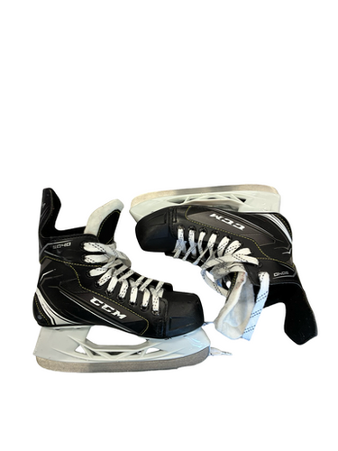 Used CCM 9040 Junior Hockey Skate Junior 03 11682-S000132259