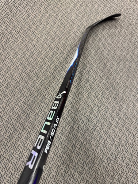 Junior Bauer Vapor Flylite Left Hand Hockey Stick P28 50 Flex (New)