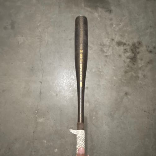 2024 DeMarini Voodoo One Alloy BBCOR Certified Bat (-3) 29 oz 32" (Used)