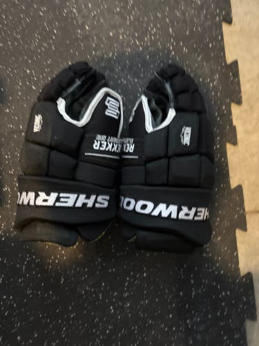 Sher-Wood Rekker Element 1 Gloves 14" (New)