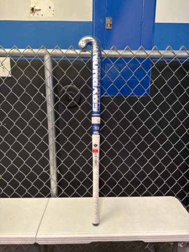 Gryphon Field Hockey Stick Chrome Series 36.5" (New)