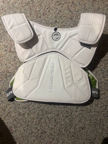 Large Adult Maverik MAX EKG Shoulder Pads (Used)
