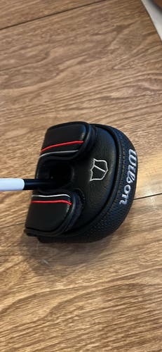 Men's Wilson Staff Infinite Right Handed Putter 34" (New)