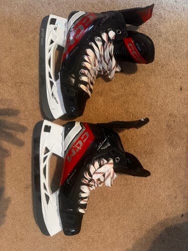 Senior Size 9 CCM JetSpeed FT6 Pro Hockey Skates Regular Width