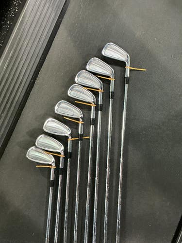 Used Titleist FORGED 690CB Mens Iron Set RH 3I-PW 10743-C000483351