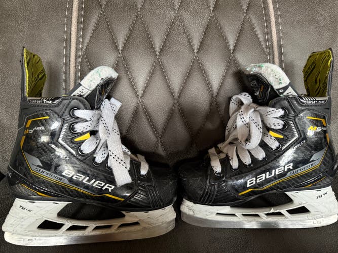 Bauer Supreme M5 Pro Hockey Skates Regular Width 11 (Used)