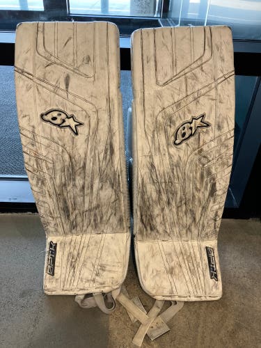 33" Senior Brian's OPTiK Goalie Leg Pads (Used)