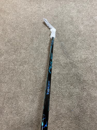 NEW Senior Bauer Pulse Left Hand Hockey Stick P28 70 Flex