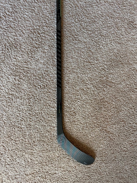 Senior Warrior Alpha LX3 Right Handed Hockey Stick W28 85 Flex (New)