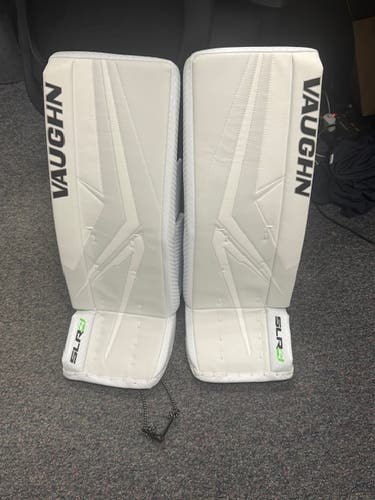 28"+ 2  2024 Vaughn SLR4 jr Goalie Leg Pads (New)