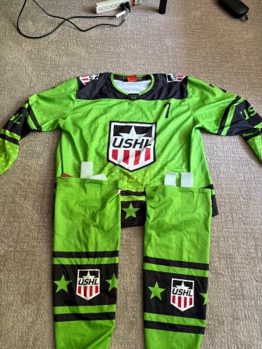 USHL Jersey and Socks (Like New)
