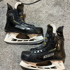 Bauer Supreme 2S Pro Regular Width Size 4 Skates