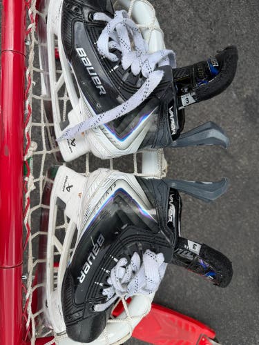 2025 Bauer Vapor Flylite Hockey Skates Extra Wide Width Size 3 (Used)