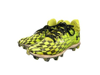 Used Under Armour Spotlight FB Cleats Green Junior 04.5 11450-S000500091
