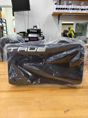 True HZRDUS 7x4 Glove & Blocker Senior