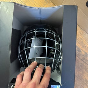 Medium Warrior Alpha One Helmet with cage (New)