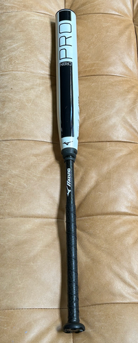 2025 Mizuno CRBN Pro Composite Bat (-10)  23 oz 33" (New)