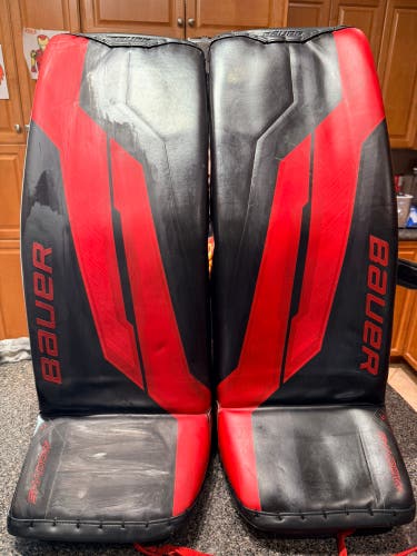 Medium 2024 Bauer Supreme Shadow Goalie Leg Pads (Used)