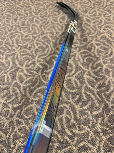 **2-PACK** CCM Ft8 Pro 85 Flex P28 Right