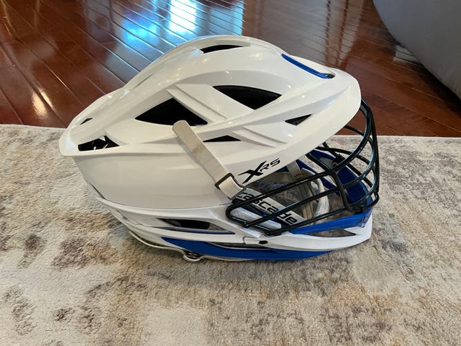 Cascade XRS Helmet (LIKE NEW USED A COUPLE OF TIMES!) SEND OFFERS PLZ. WILLING TO NEGOTIATE!