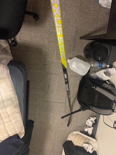 Senior Bauer Nexus Sync Left Hand Hockey Stick P92 87 Flex Pro Stock (Used)